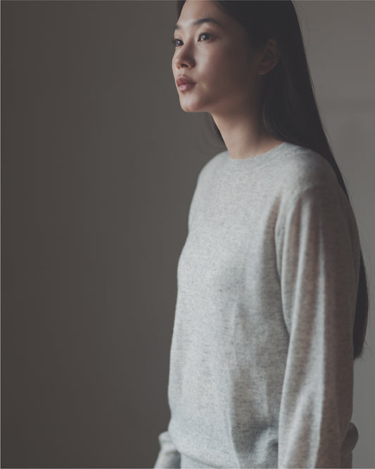 カシミヤ 薄手クルーネックセーター