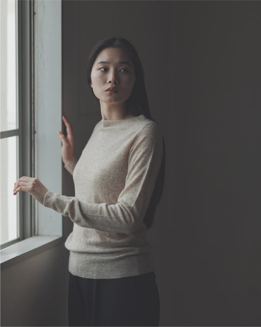 カシミヤ 薄手ボートネックセーター