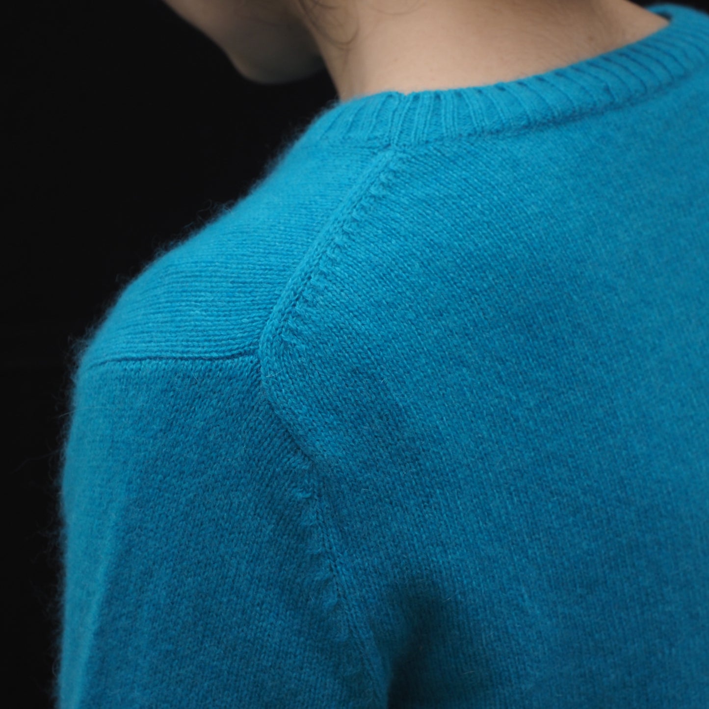 カシミヤ　クルーネックセーター