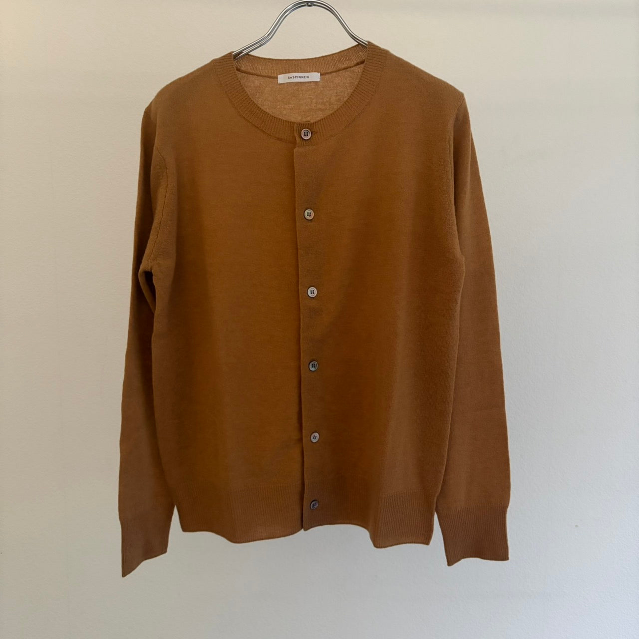 カシミヤ　薄手クルーネックカーディガン